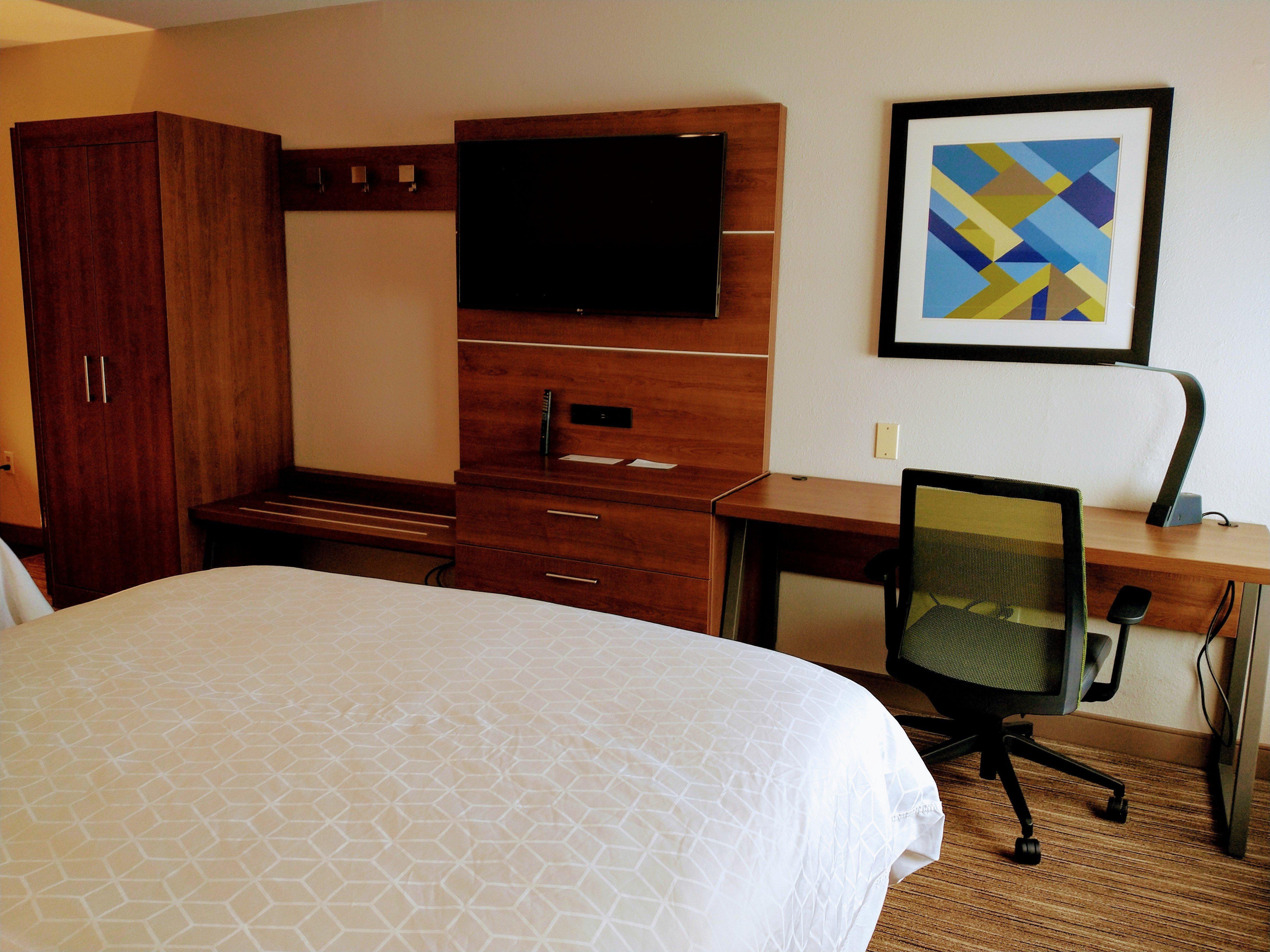 Holiday Inn Express Hotel & Suites Madison By Ihg Экстерьер фото