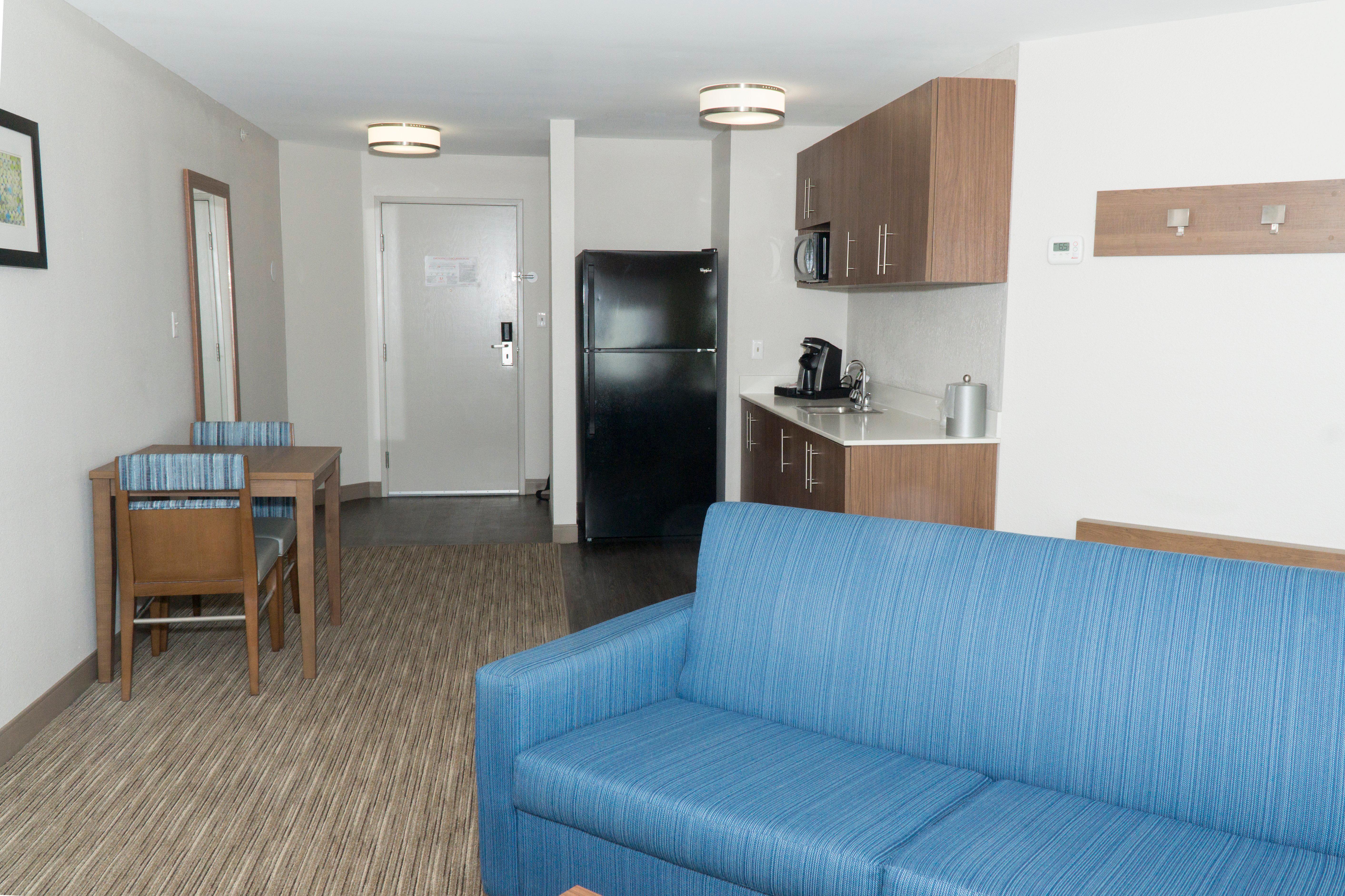Holiday Inn Express Hotel & Suites Madison By Ihg Экстерьер фото